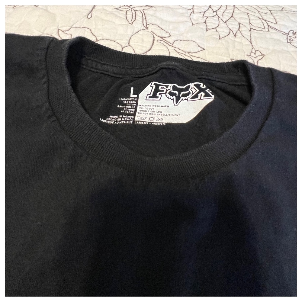 A/ Men’s Fox short sleeve graphic T-shirt. Size Large. - Picture 2 of 2